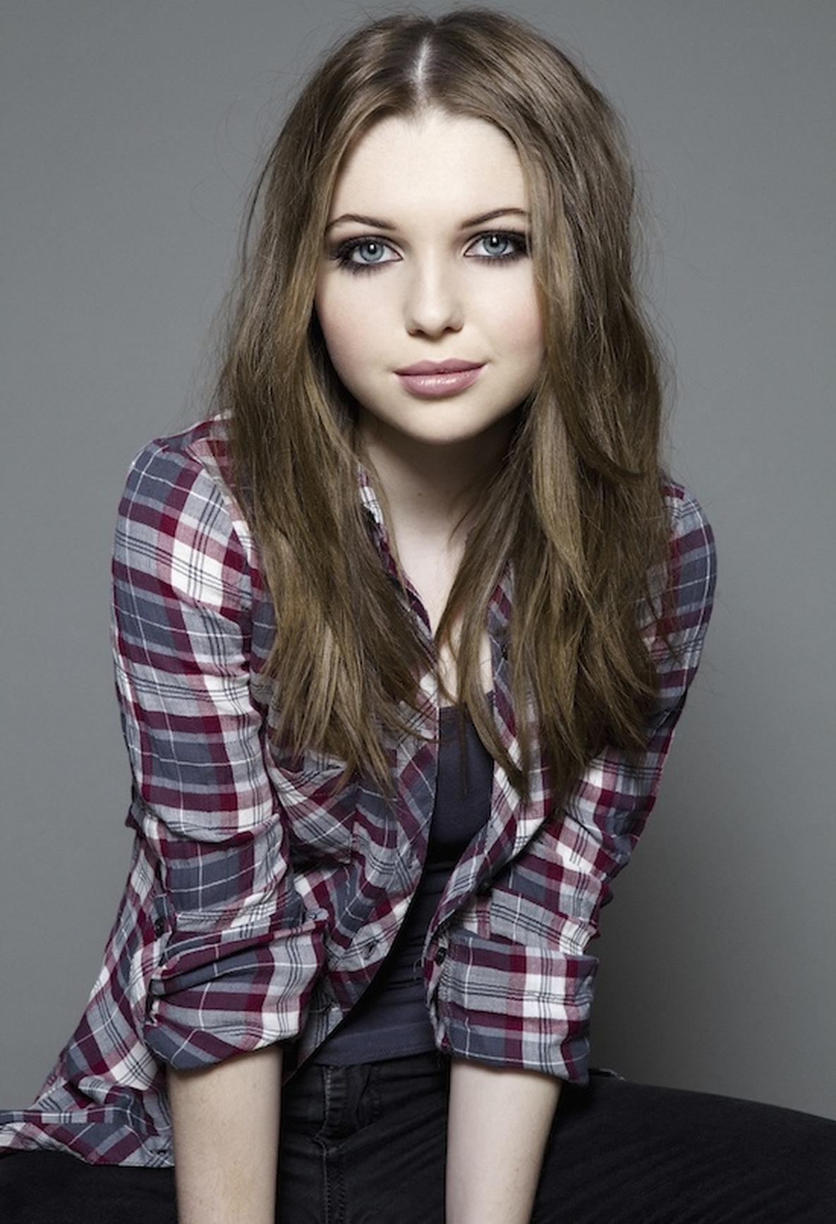 Sammi Hanratty On Salem Seeds Of Yesterday And Staying Positive