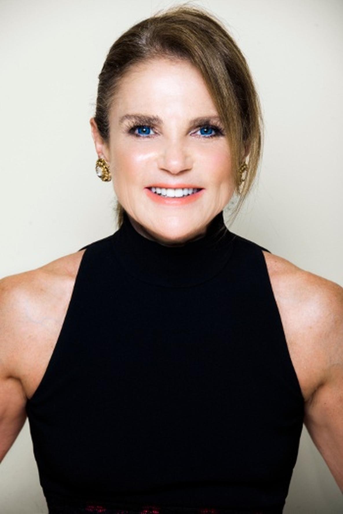 Watch Tovah Feldshuh video Watch Tovah Feldshuh video