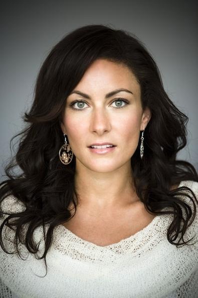 Featured image of post View 18 Laura Benanti Young