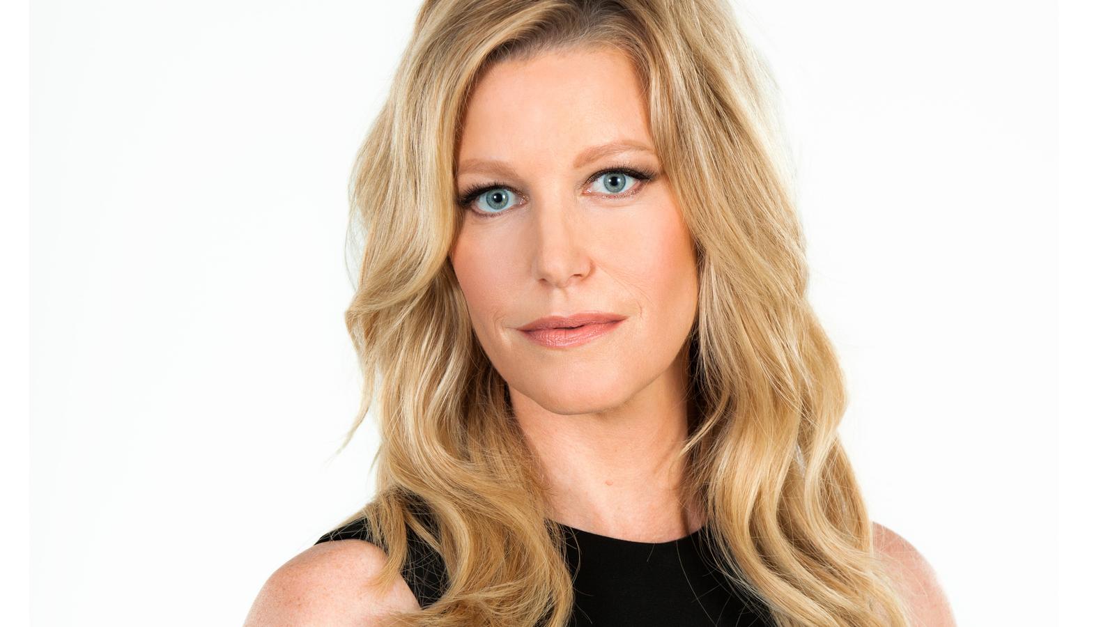 Video Anna Gunn On Theater Training And Auditions 