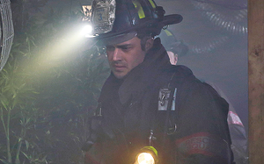 7 Camera Movements in Film: Pan, Zoom, Tilt, and More | Backstage