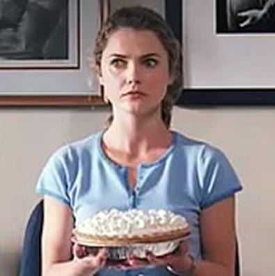 Waitress keri deals russell