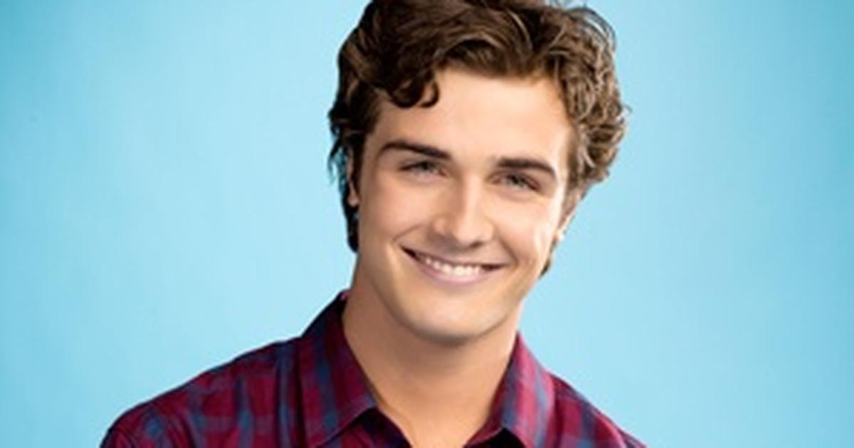 Beau Mirchoff On Taking Acting Classes and His Role in ‘Awkward.’