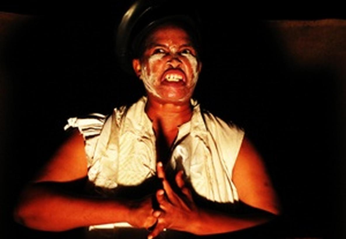 NY Review 'Tin Bucket Drum'