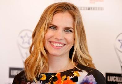 Next photo of Anna Chlumsky