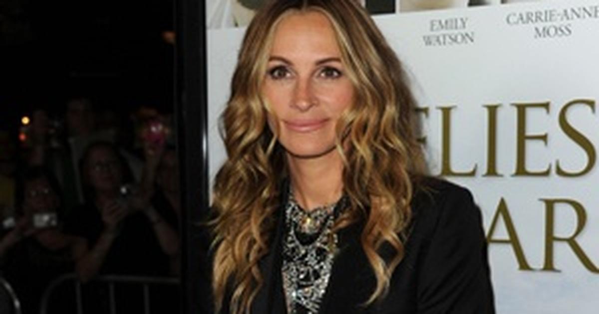 Julia Roberts Compares Performing On Broadway to Childbirth