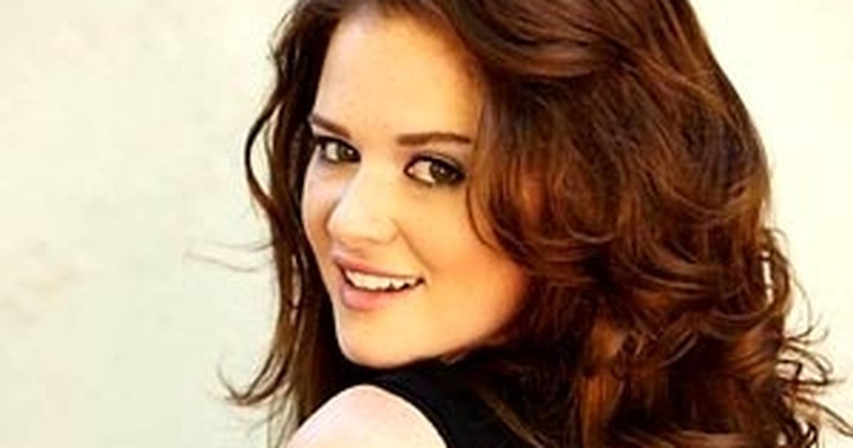 Sarah Drew: A Back Stage Exclusive