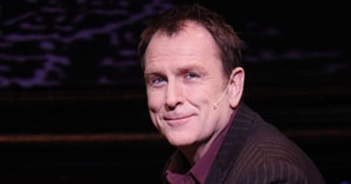 Colin Quinn: Long Story Short