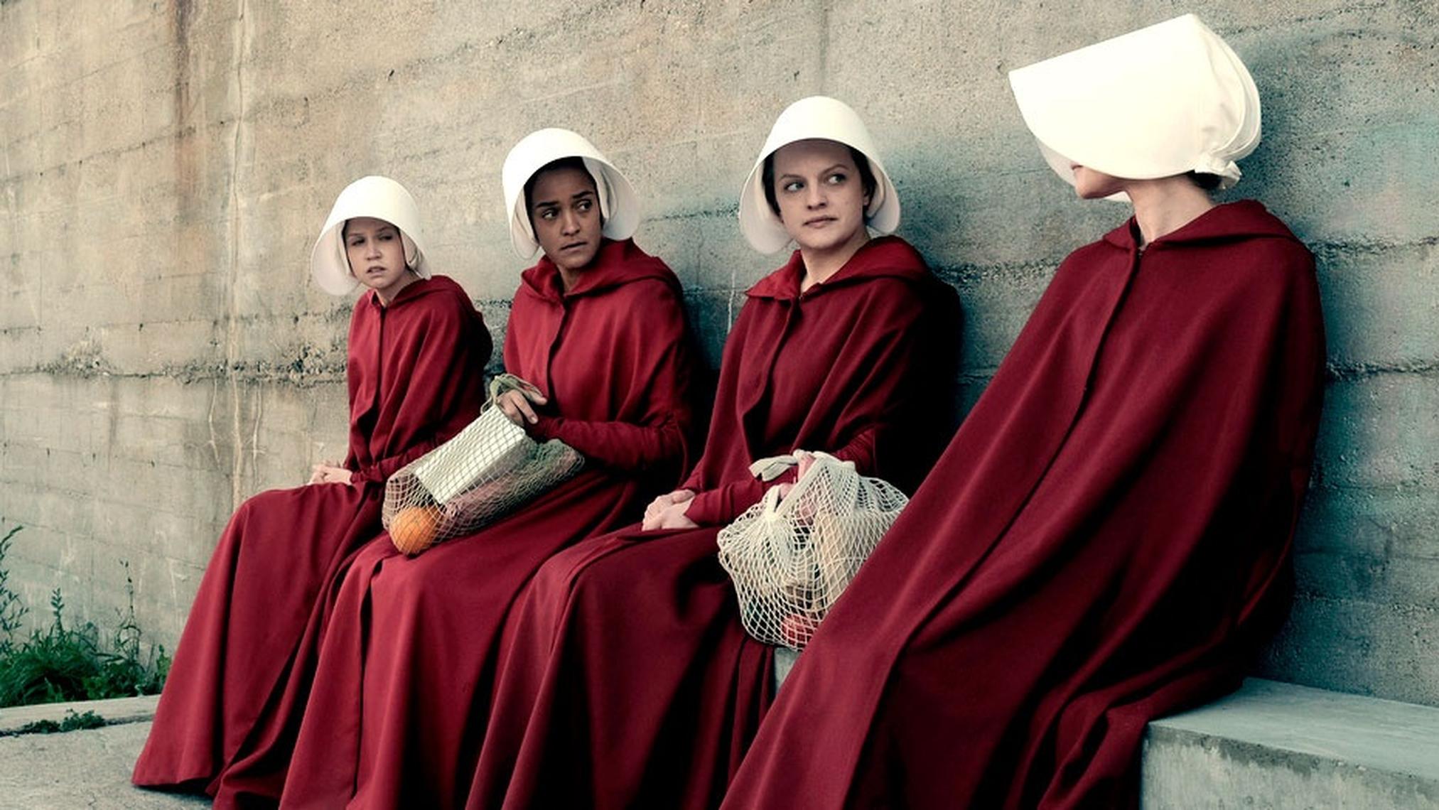 Handmaid's Tale Who Is Mrs Radcliffe Queen of Mean Lisa Lampanelli’s 5 Pieces of Uncensored Tough Love
