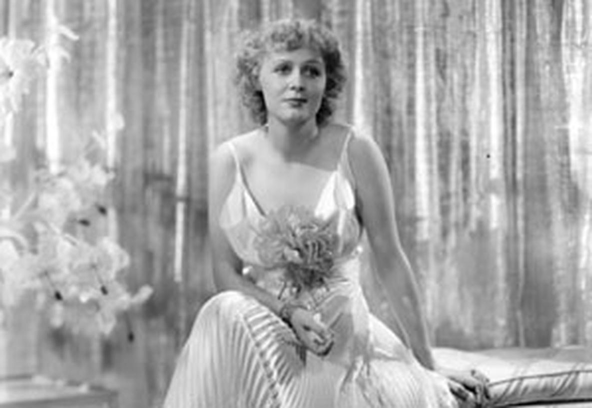 Academy Honoring 100-Year-Old Gloria Stuart