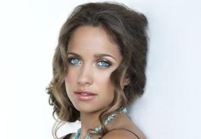 Maiara Walsh: A Back Stage Exclusive