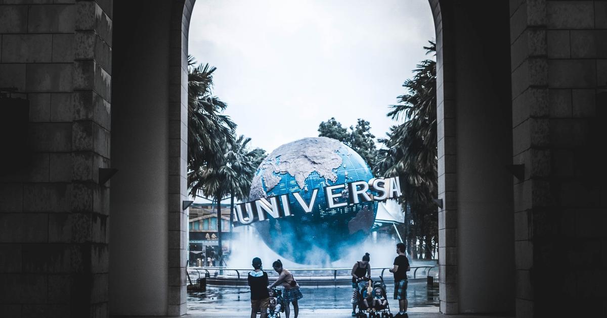 Universal Moon CASTING ALERT: Universal Studios Needs Talent for Lunar New Year ...