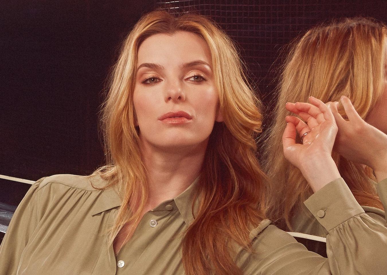 Glow' Star Betty Gilpin: What It's Like To Have Pea-Sized