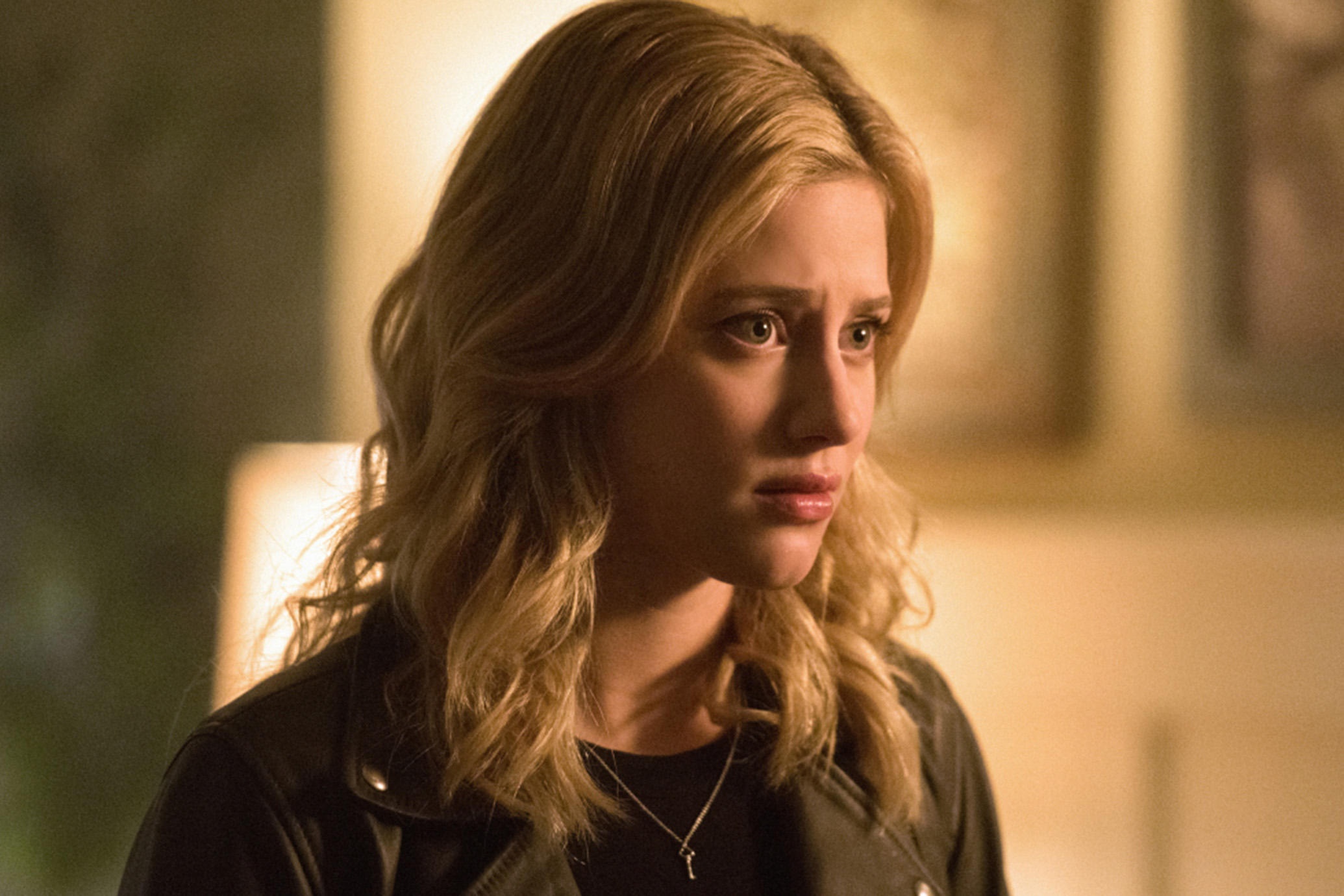 How Lili Reinhart Went From 7-11 Hot Dogs to ‘Riverdale’ Stardom 