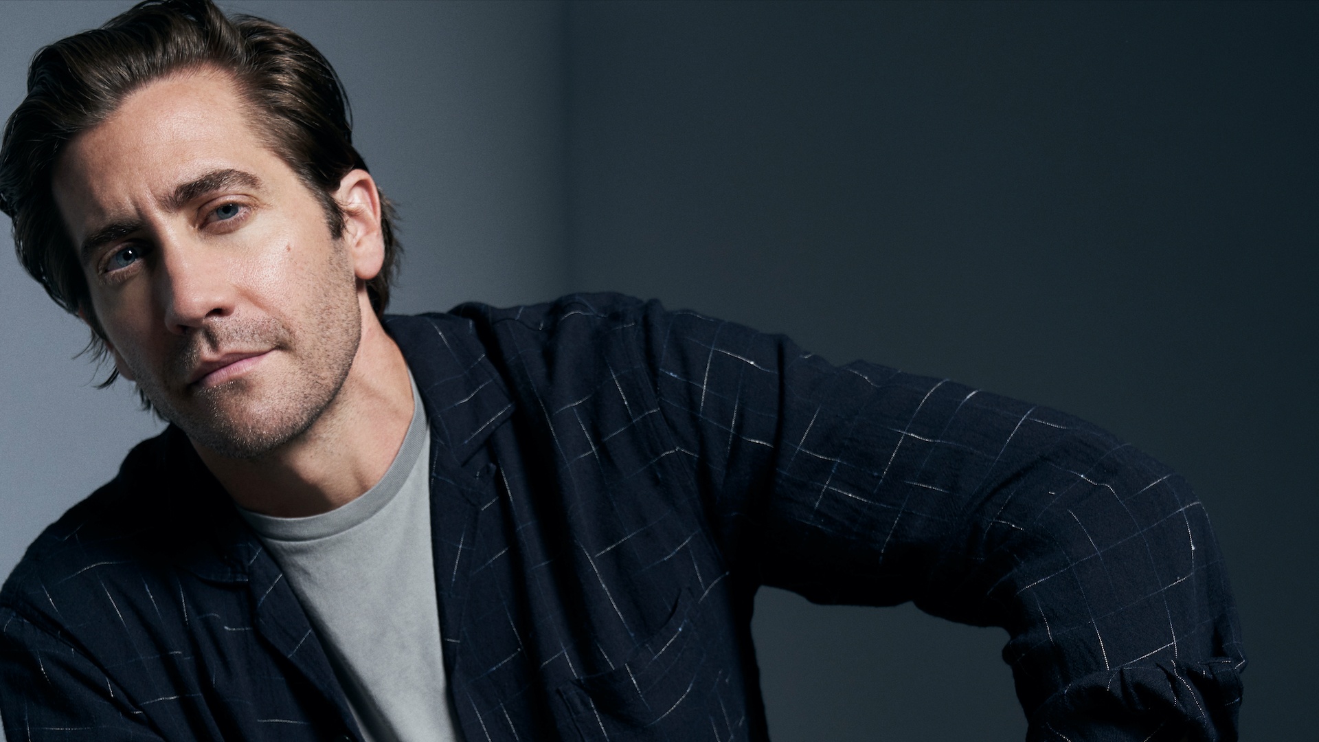 Jake Gyllenhaal Warns: You Should Never Do This on Set