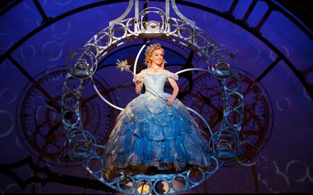 Backstage Expert Headshot