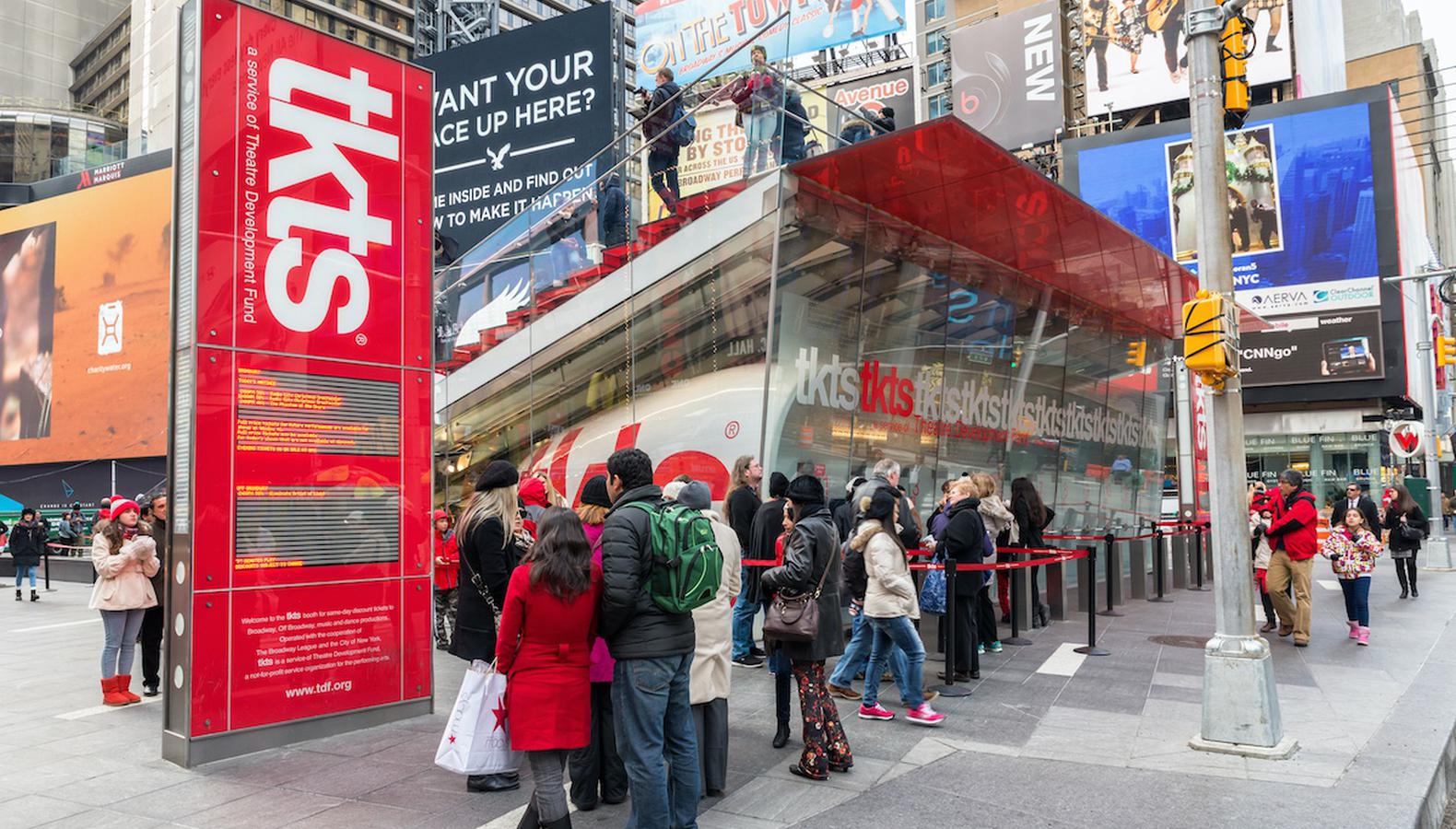 13 Ways to See Cheap Theater in New York City 13 Ways to See Cheap Theater in New York City