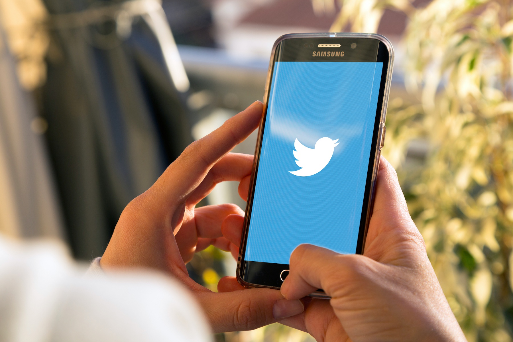 The Right Way to Engage With a Casting Director on Twitter, According to a CD