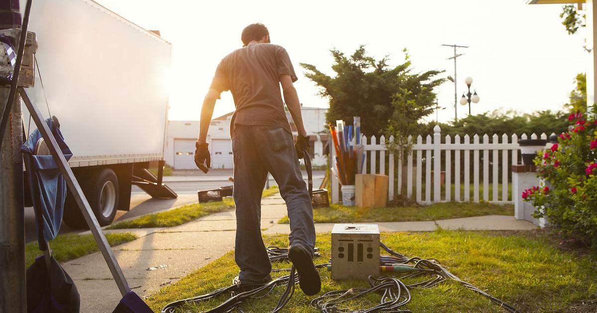 Best Boy Electric Job Description + Info Backstage