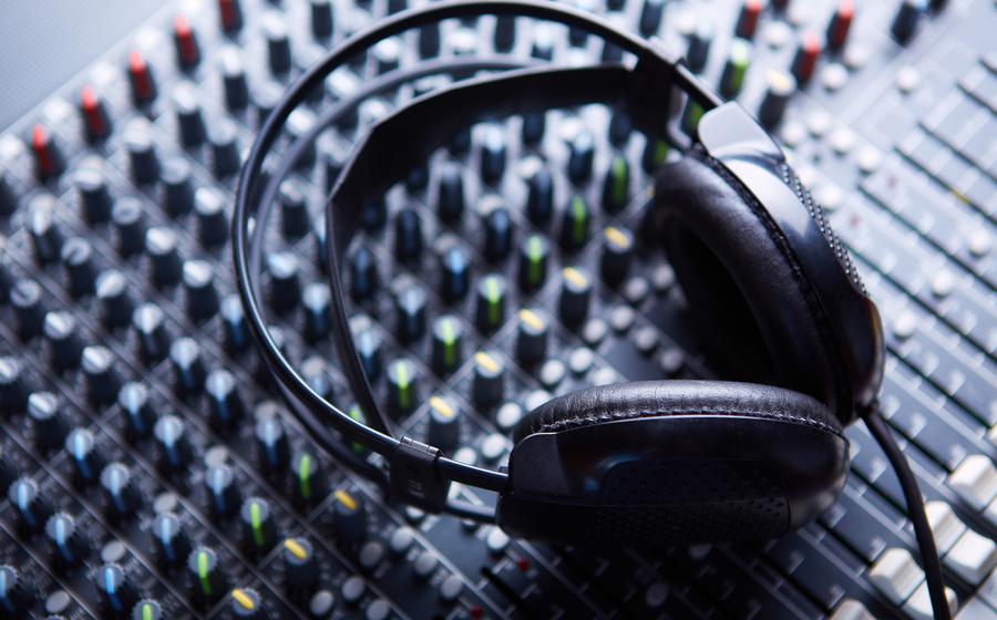 Set Decorator Job Description + Info Backstage