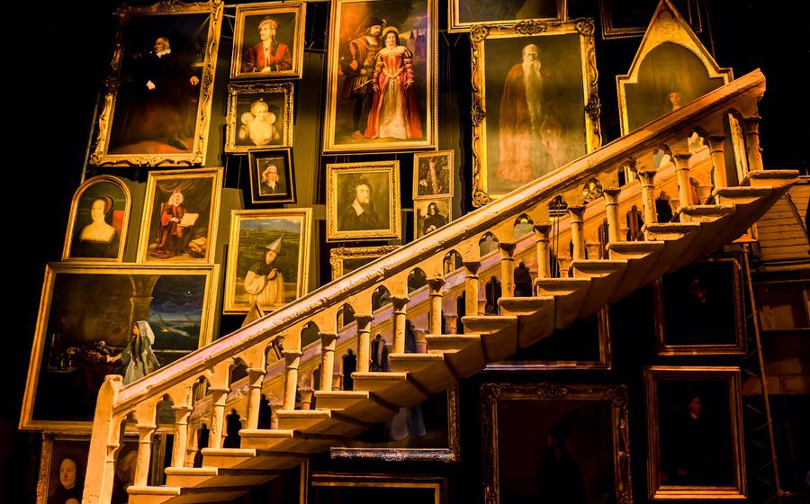 Set Decorator Job Description + Info Backstage