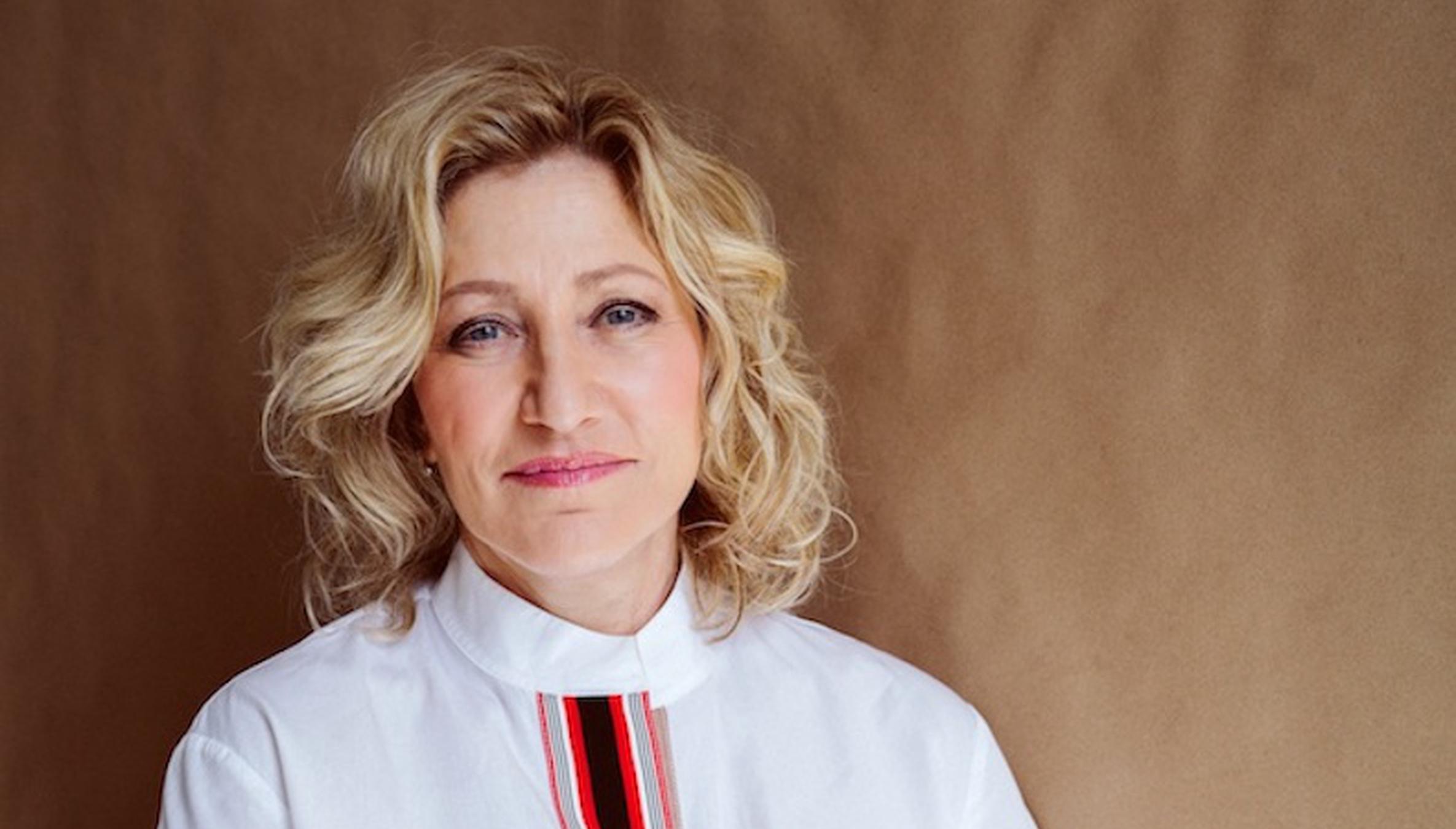 Why Edie Falco Went Against Her Conservatory Training and Embraced Her Own  Acting Process