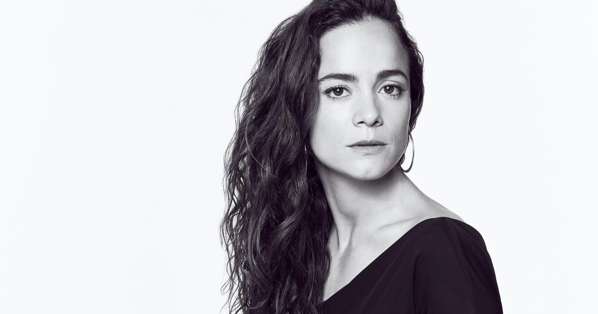 Alice Braga Talks ‘Queen of the South’ Final Season | Backstage