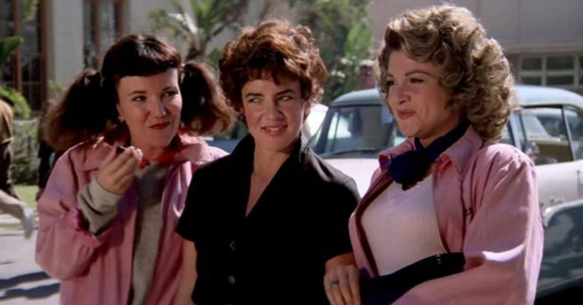 Grease: Rise of the Pink Ladies - Stream: online anschauen