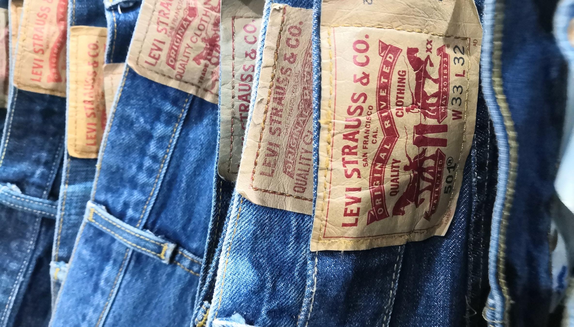 Levis gold clearance rush