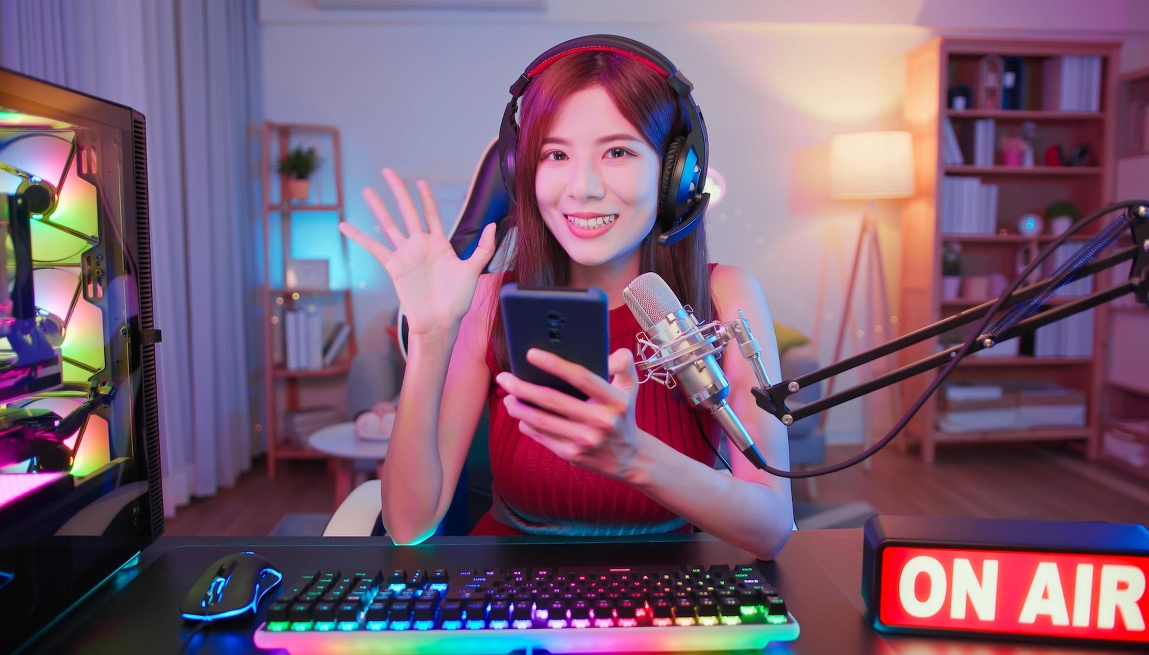 7 Ways to Promote Your “Just Chatting” Streams to Success