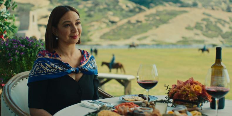 Maya Rudolph in 'Loot'