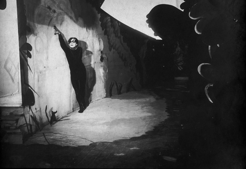Chiaroscuro lighting in 'The Cabinet of Caligari'