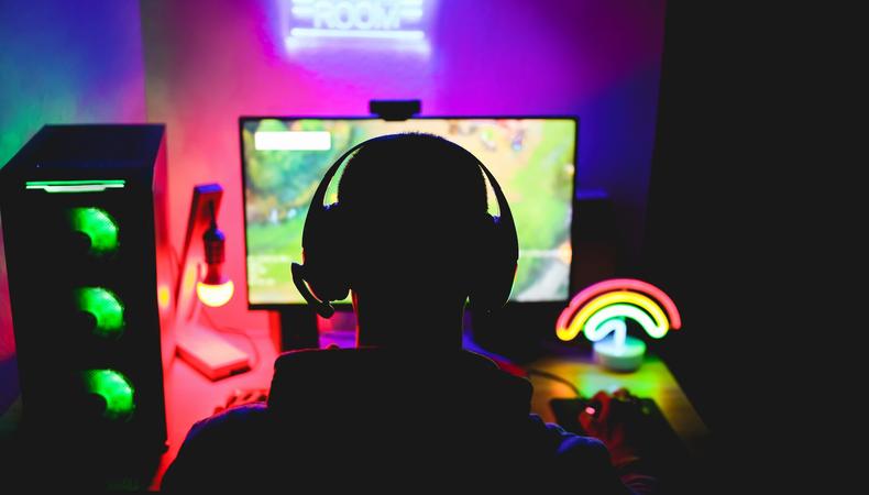 How to Promote Twitch Stream: 11 Best Ways