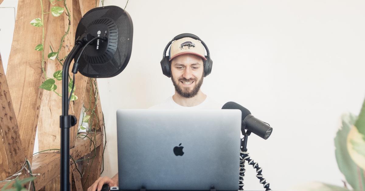 Apply For These Work From Home Voiceover Gigs In The UK