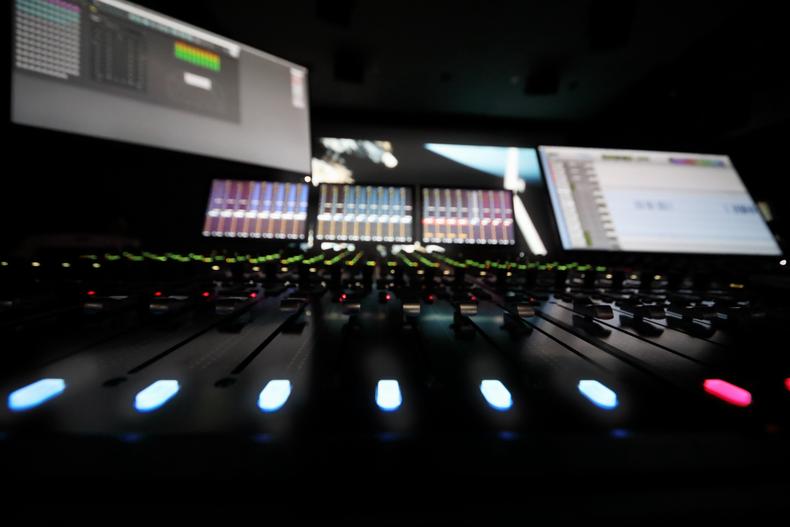 Audio mixing equipment