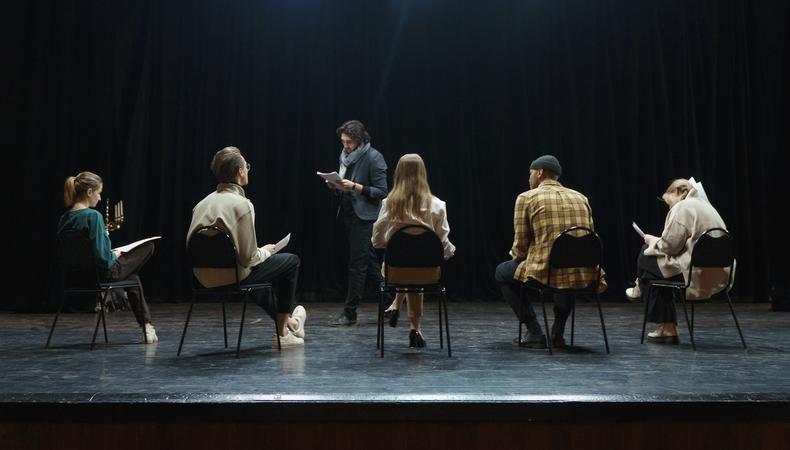 The 16 Drama Schools All UK Actors Should Know acting-schools-in-india-12-famous-training-institutes