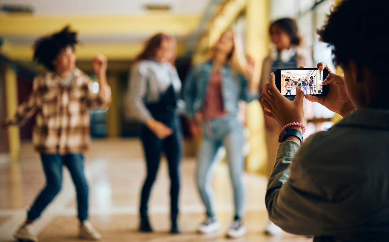 Hand Modeling Agencies Details and How to Submit Backstage