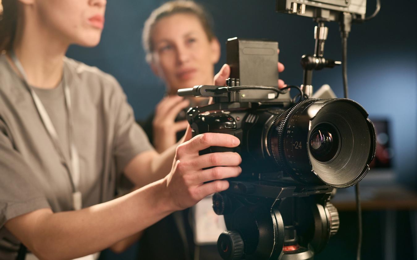 The Best One-Person Plays for Acting Practice | Backstage