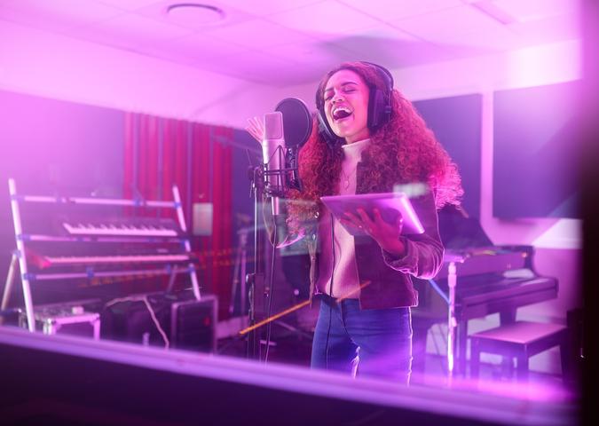 Singing | Specialty | Backstage