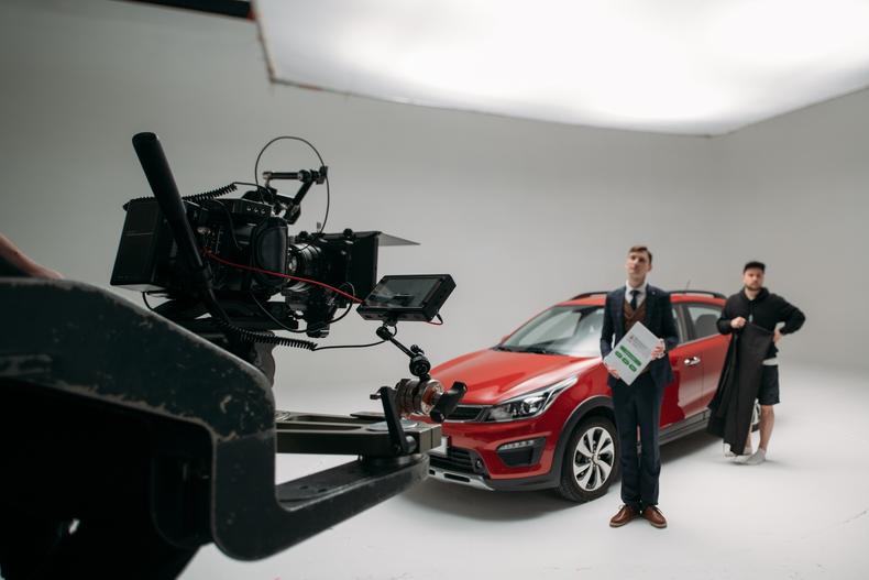commercial actor