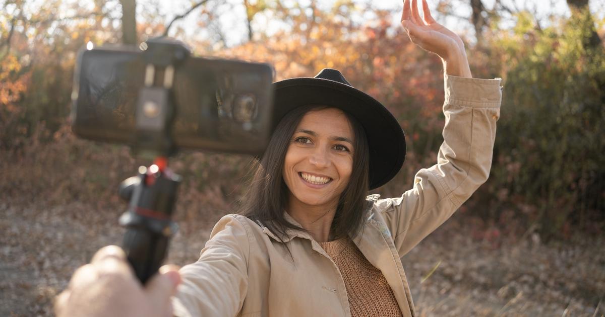 How to Start Vlogging + Make Money From Your Videos