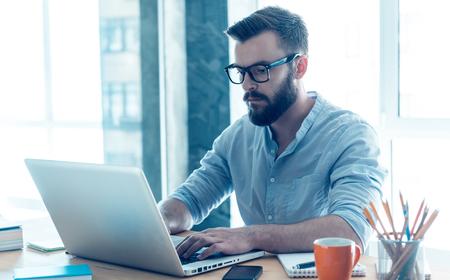 What to Do Before Before Signing With a Talent Agent
