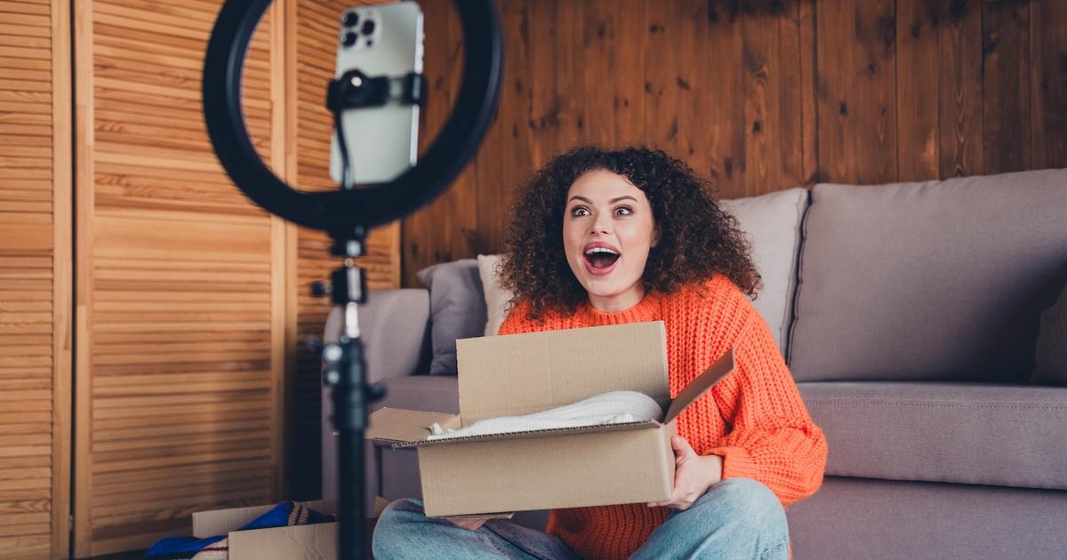 What You Need to Know About Gifted vs. Paid Collaborations for Content Creators