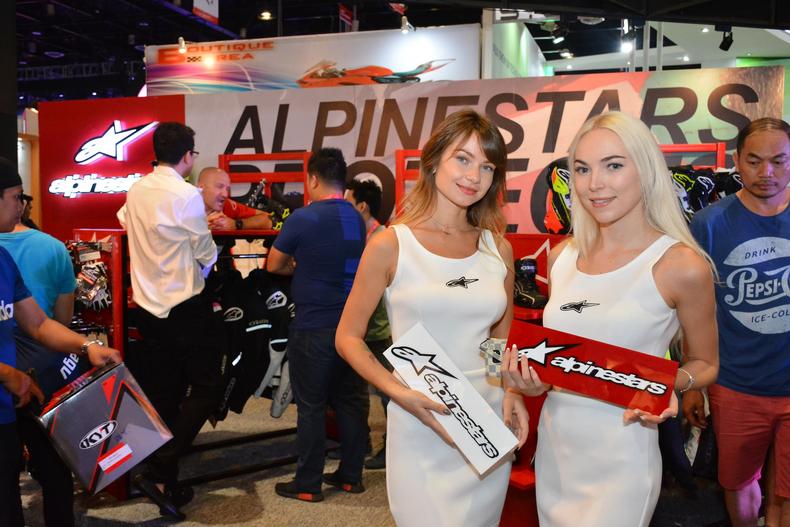 trade show models