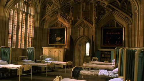 Castillo Le Fay (en ruinas) - Página 20 Harry-potter-infirmary-hogwarts-oxford