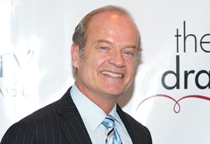 Actor Kelsey Grammer Gets Hitched on Broadway