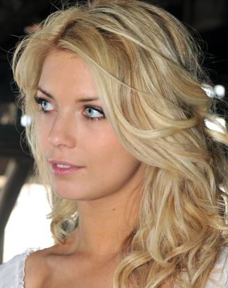 Tukli va katta vaginalar Porno lezbiyenler va sik