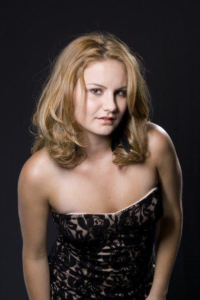 Erika smith actress