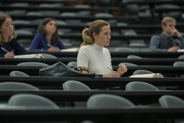 4 Skills That Landed Amy Seimetz ‘The Girlfriend Experience’
