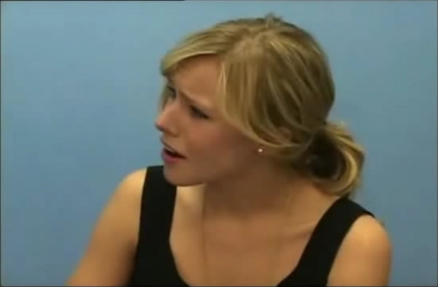 How ‘Frozen’ Star Kristen Bell Broke Her Mold With ‘Forgetting Sarah Marshall’